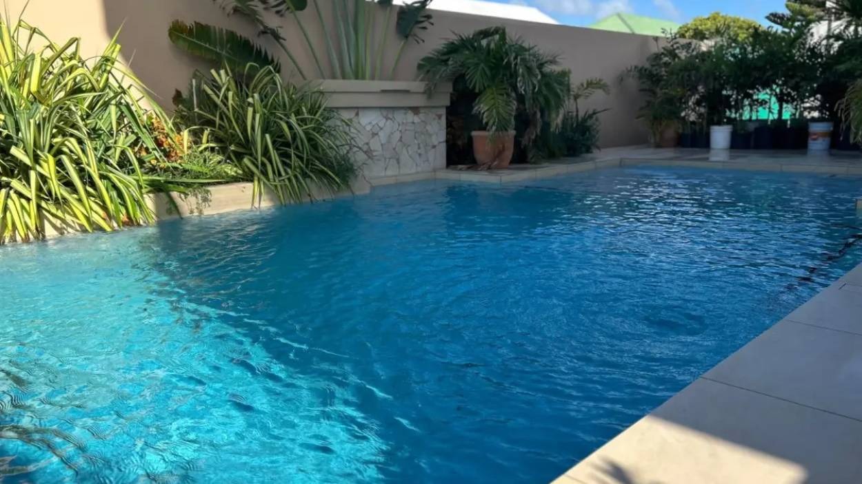 Off-Market Investment: 15-Unit Apartment Complex with Pool
