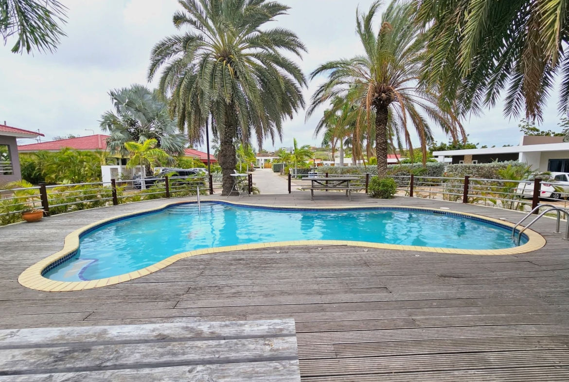 2 bedroom Liverpool resort for rent
