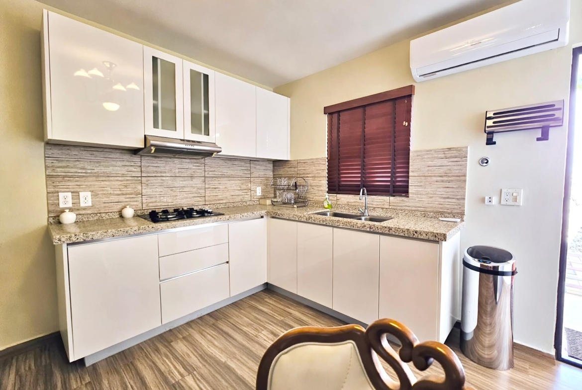 2 bedroom Liverpool resort for rent