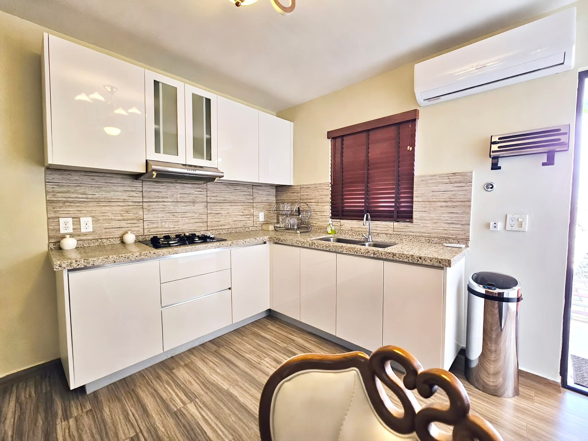 2 bedroom Liverpool resort for rent