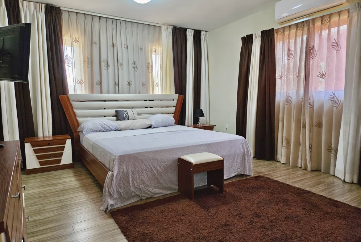 2 bedroom Liverpool resort for rent