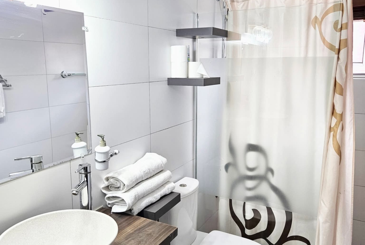 2 bedroom Liverpool resort for rent